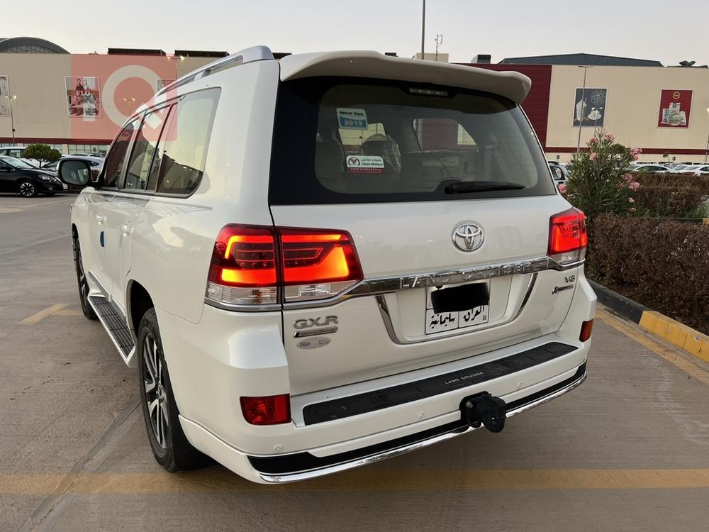 تويوتا لاندكروزر